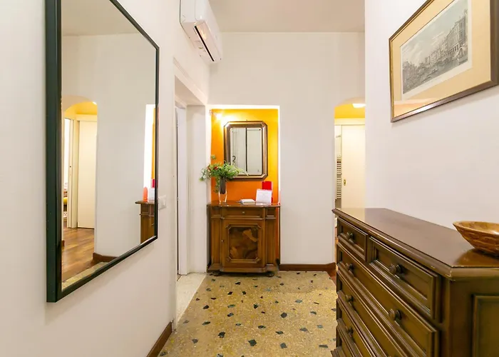 Grimaldi Apartments Cannaregio